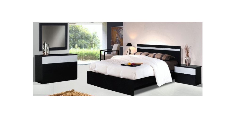 Quarto Completo Composto por: cama de casal para estrado 190*140, duas mesas de cabeceira, cómoda e moldura