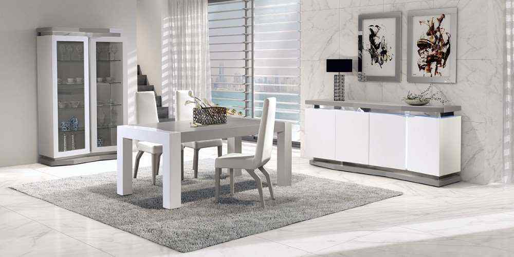 Sala Composta por: mesa de jantar, 4 cadeiras e aparador em lacado branco + carvalho cinza